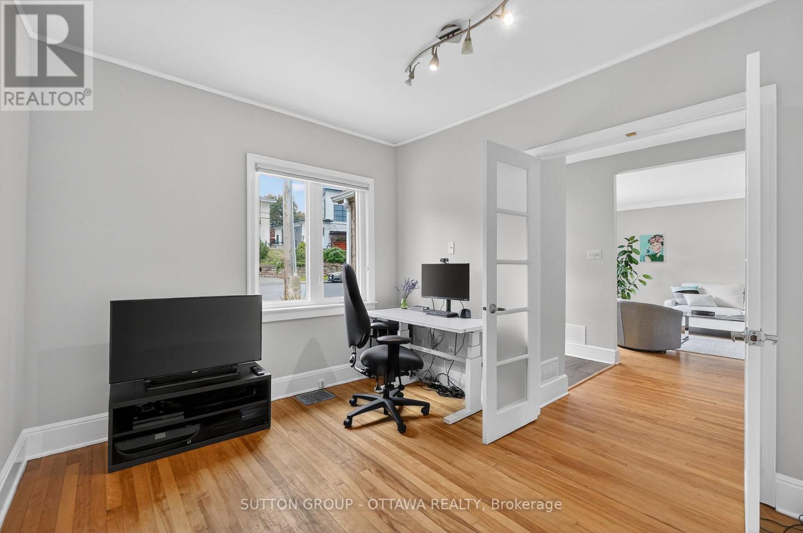 3 Bed, 2 Bath House for Rent in Ottawa – 85 RIVERDALE AVENUE, Ottawa – MLS# X13594614 - Image 12