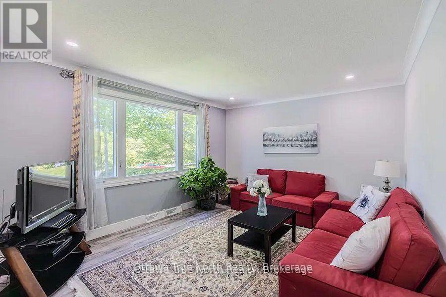 3 Bed, 1 Bath House for Rent in Ottawa – 35 TAUVETTE STREET, Ottawa – MLS# X13594646 - Image 14
