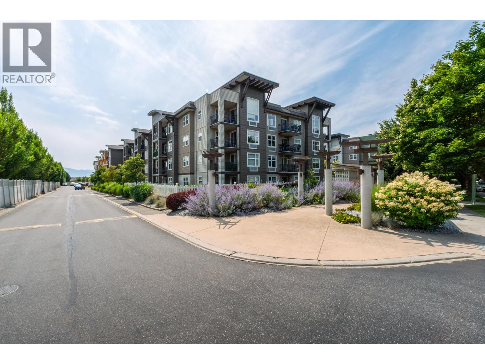 #417 533 Yates Road - 32