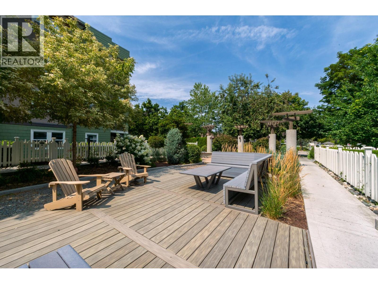 #417 533 Yates Road - 34
