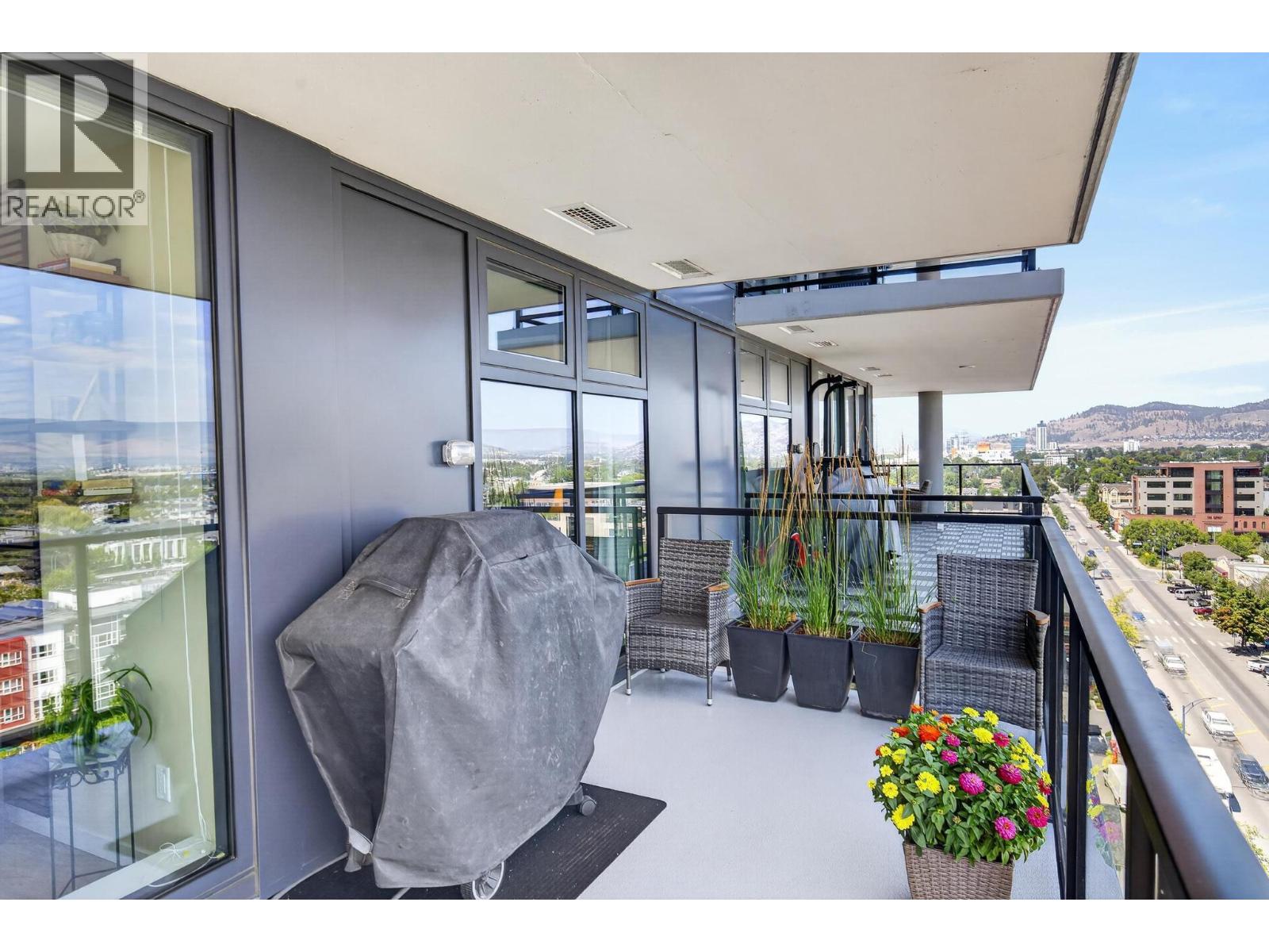 #1102 485 Groves Avenue - 18