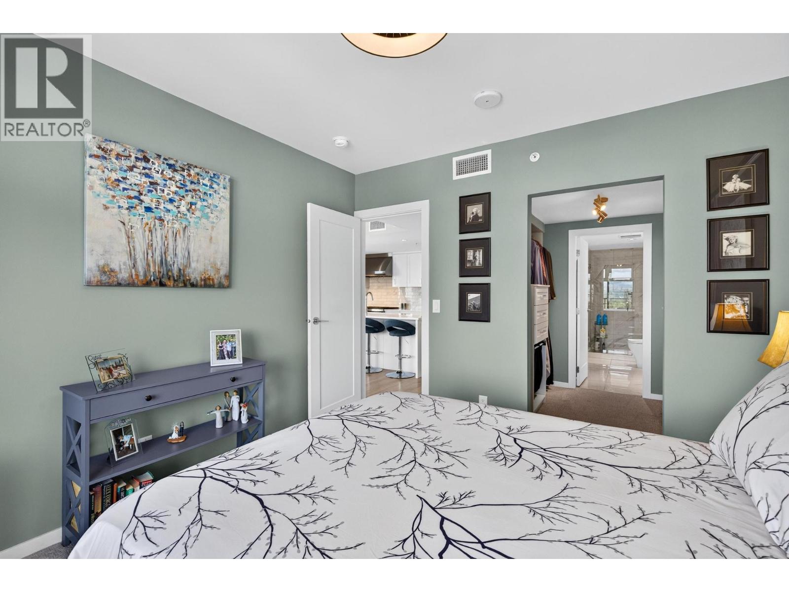 #1102 485 Groves Avenue - 21