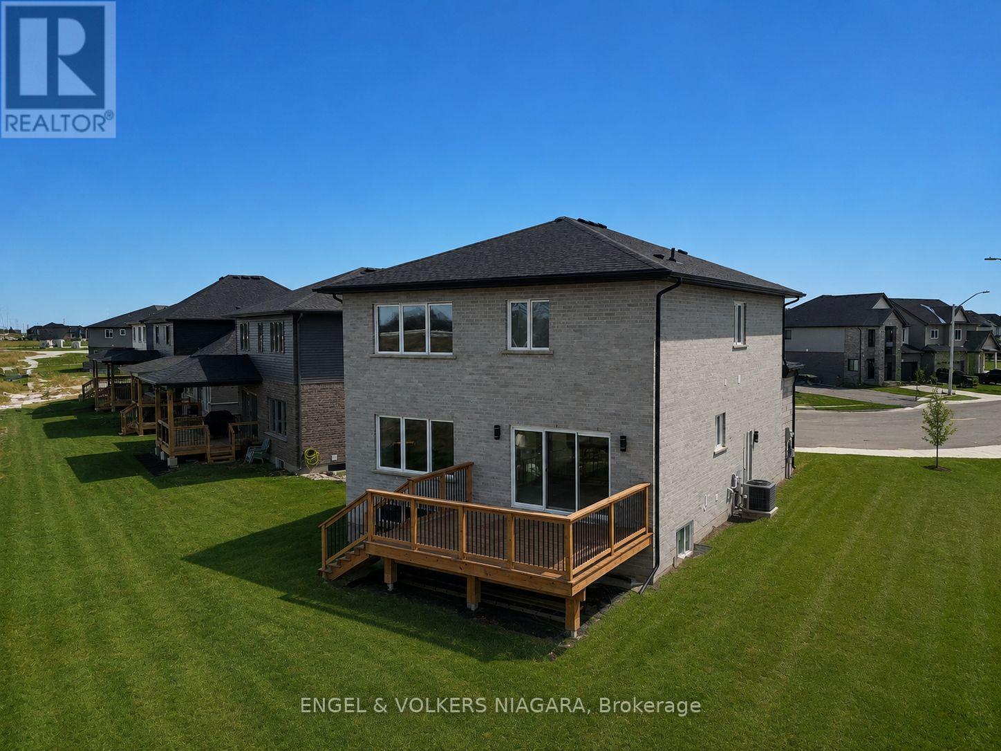25 ELVIRA WAY - 17