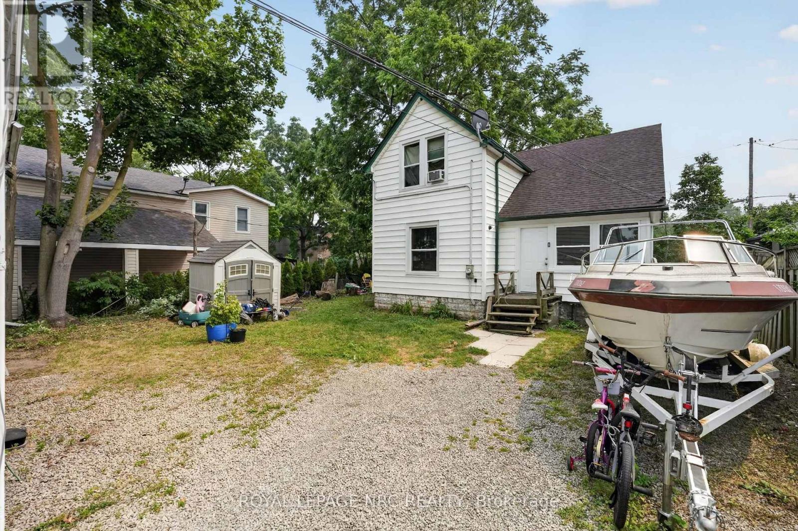 231-233 JARVIS STREET - Image 35