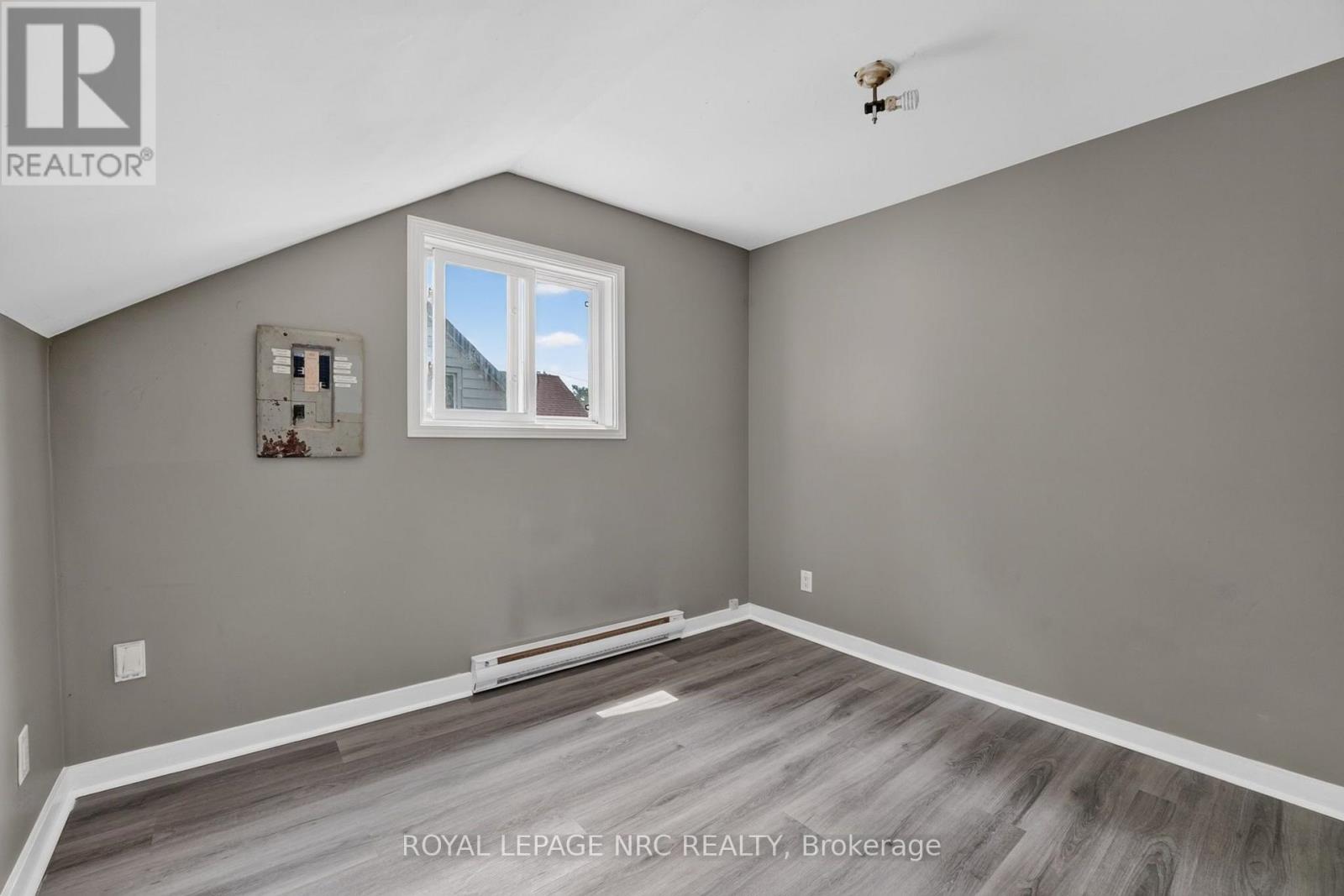 231-233 JARVIS STREET - 8