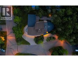 6 Brandywood Court, photo 2