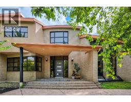 6 Brandywood Court, photo 3