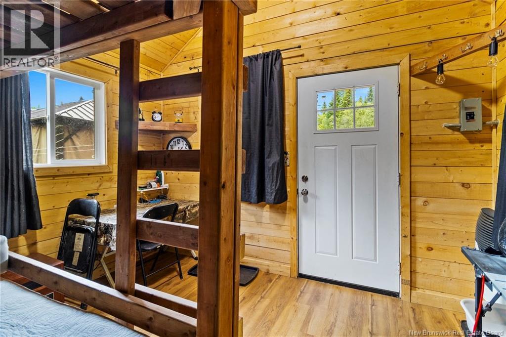 460 Dufferin Road - Image 23