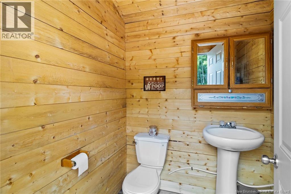 460 Dufferin Road - Image 27