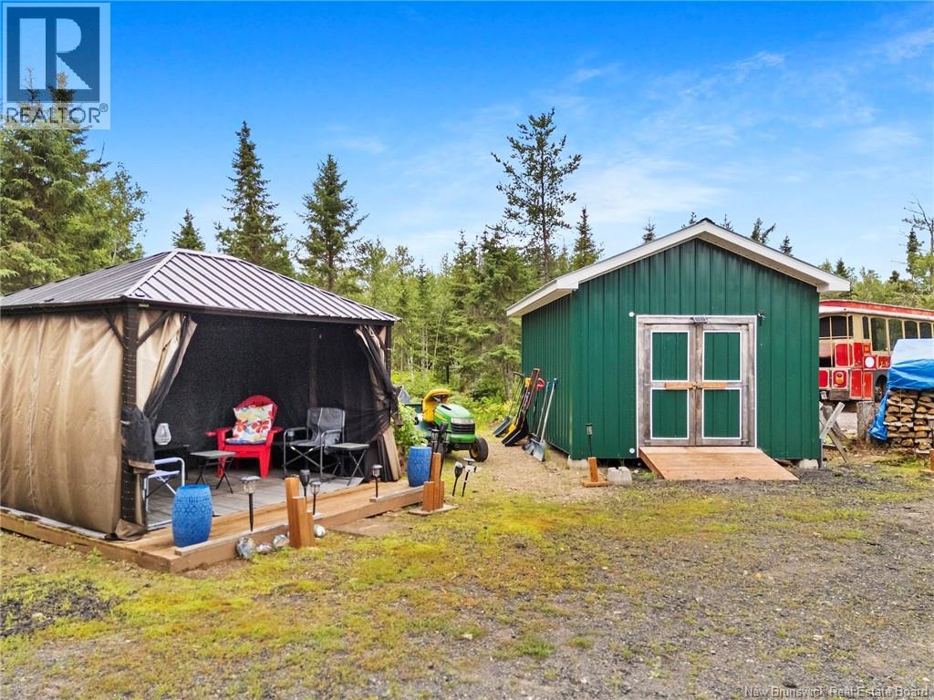 460 Dufferin Road - 31