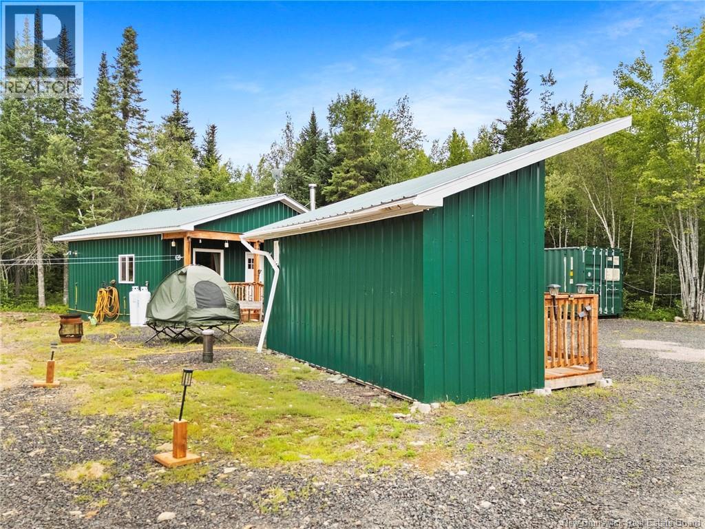460 Dufferin Road - Image 32