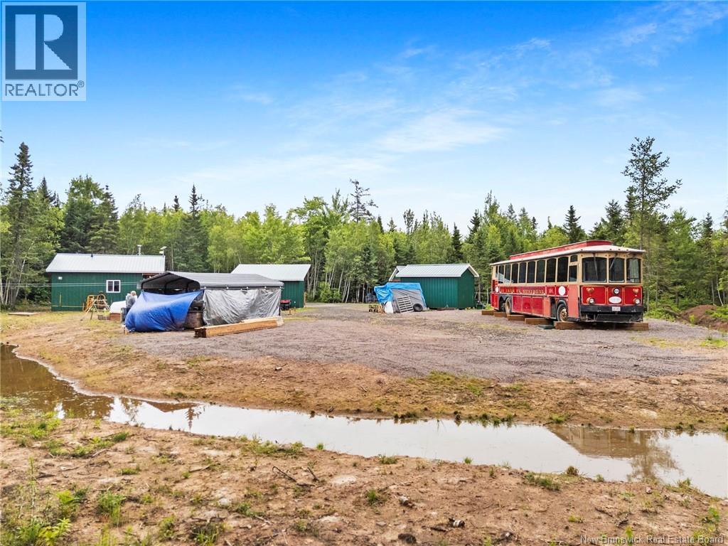 460 Dufferin Road - Image 41