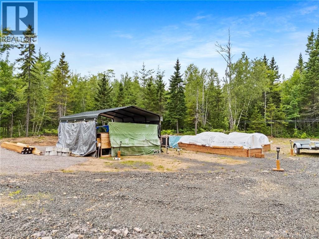 460 Dufferin Road - Image 42