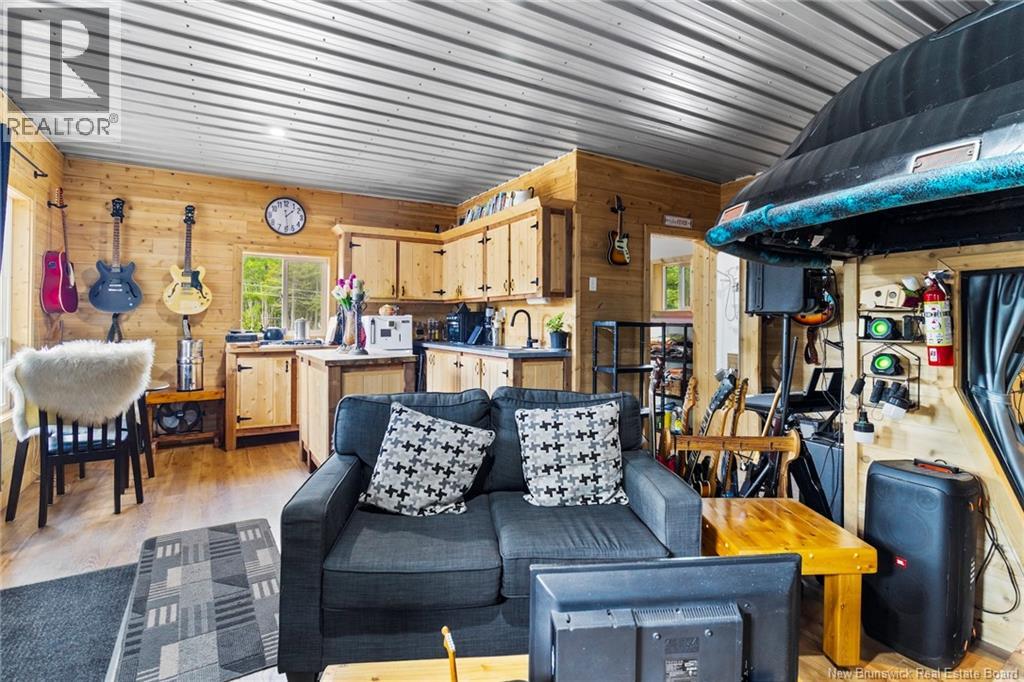 460 Dufferin Road - 6