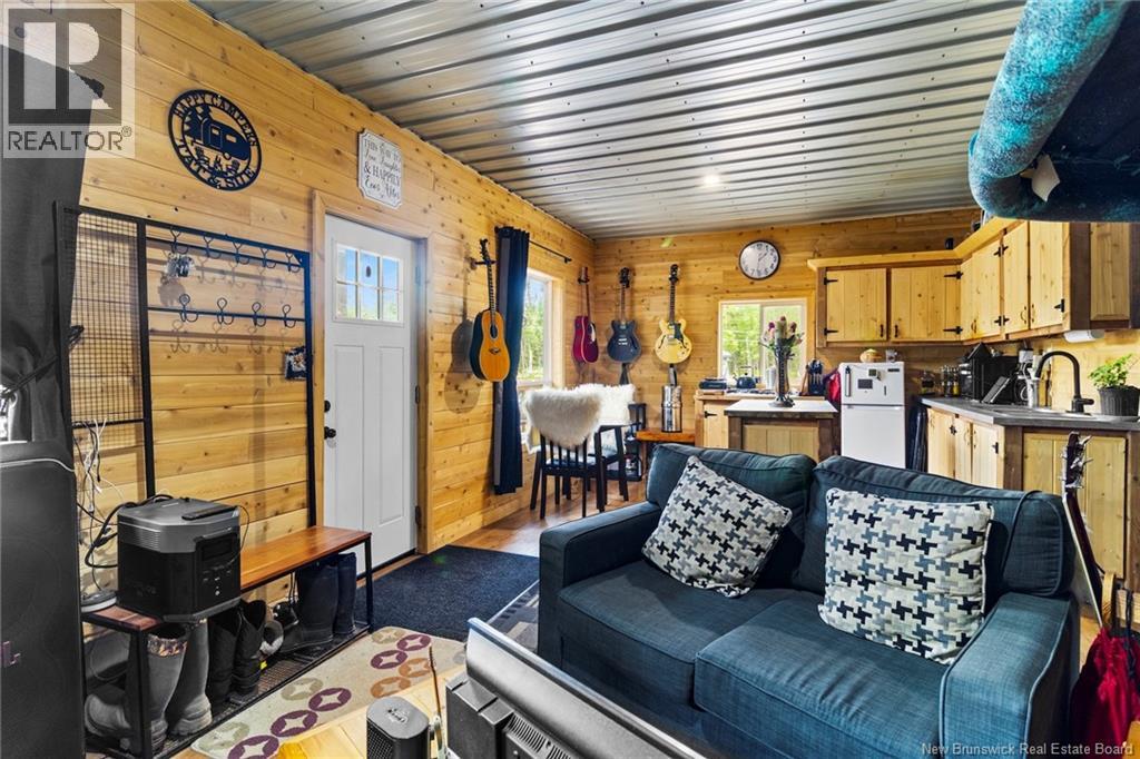 460 Dufferin Road - 8