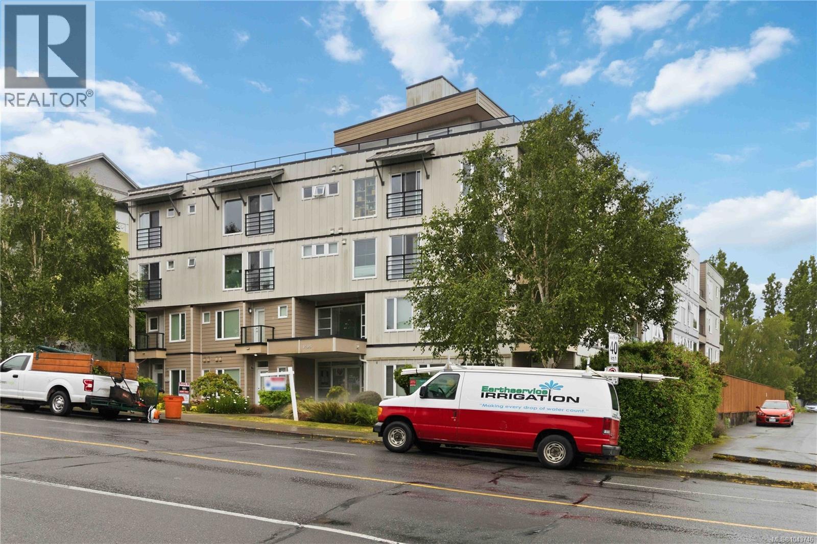 #102 1405 Esquimalt Rd - 13