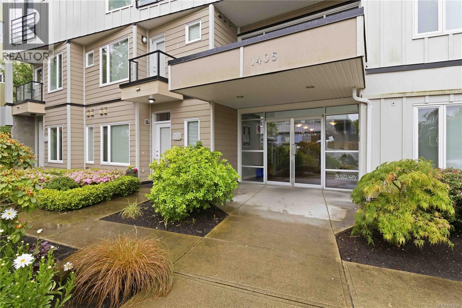 #102 1405 Esquimalt Rd - 18