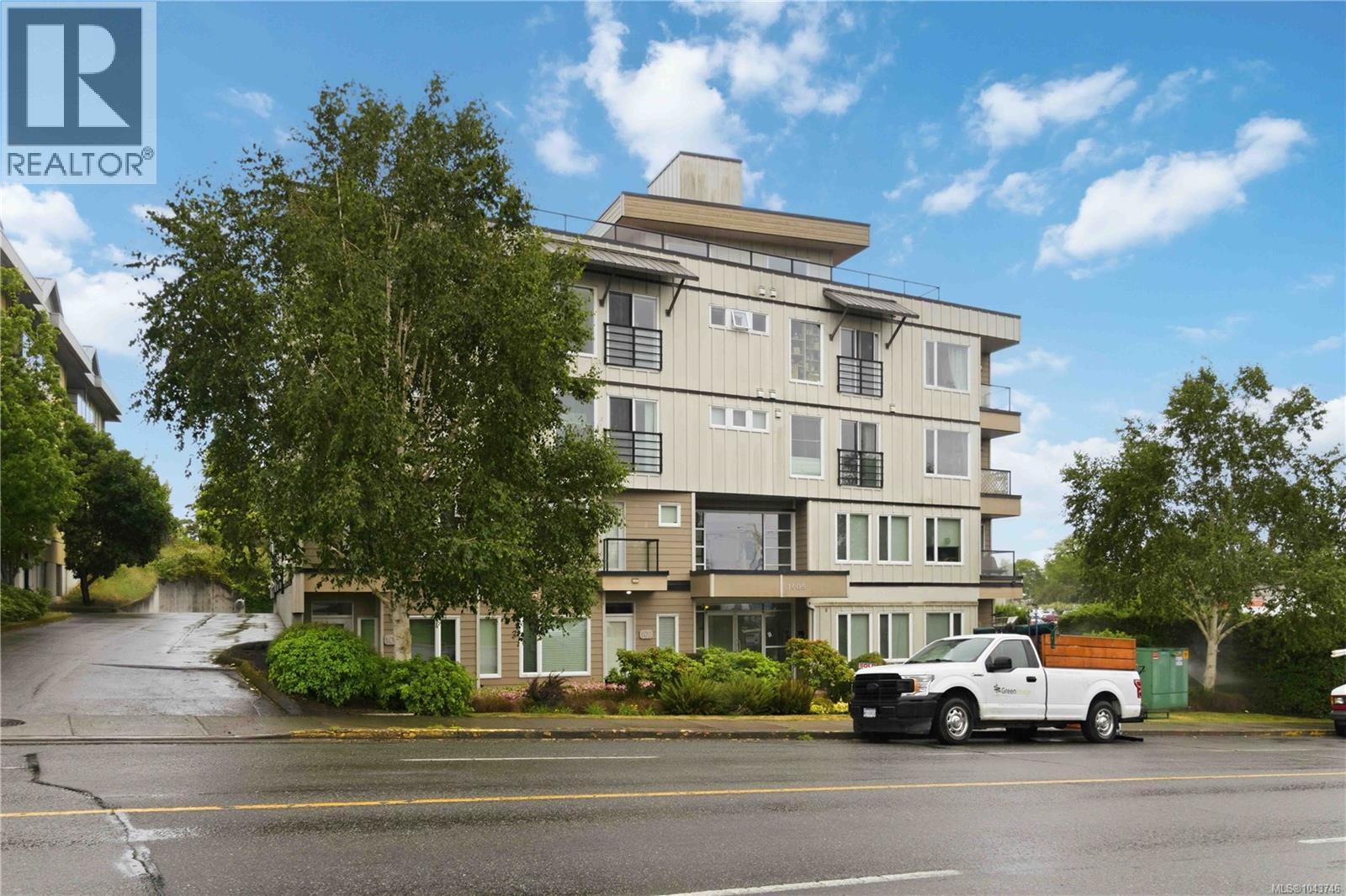 #102 1405 Esquimalt Rd - 39
