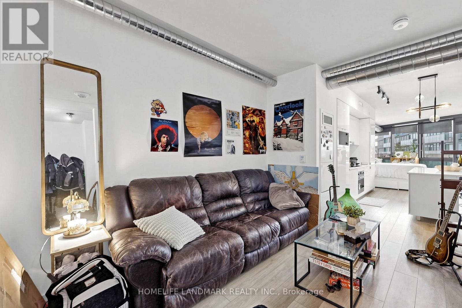 #801 21 LAWREN HARRIS SQUARE - 13