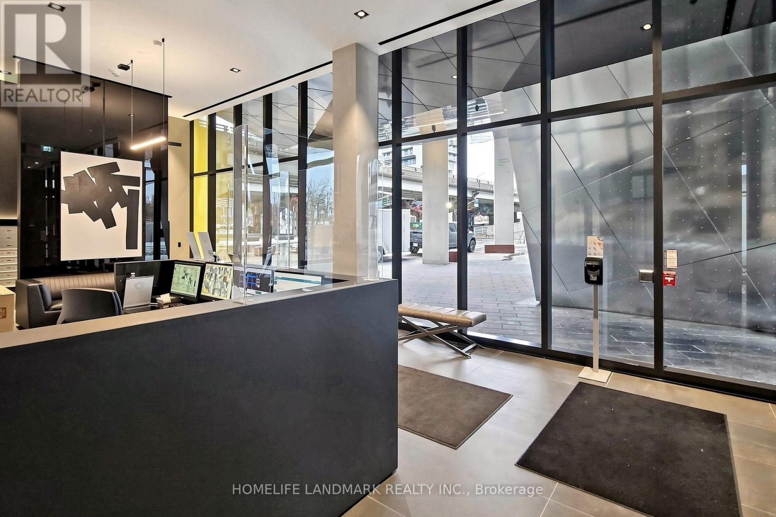 #801 21 LAWREN HARRIS SQUARE - 5