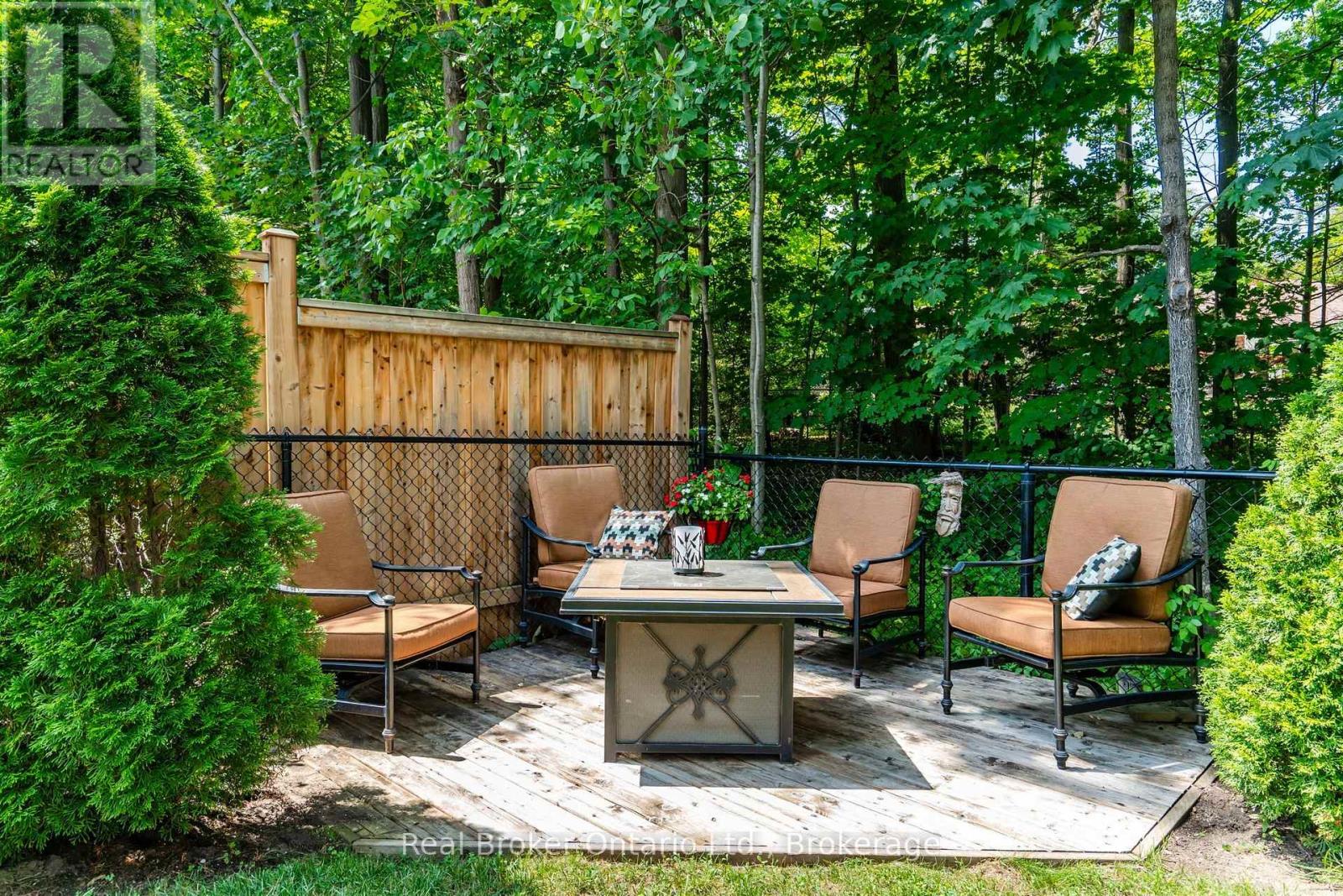 984 COOK DRIVE - Image 28