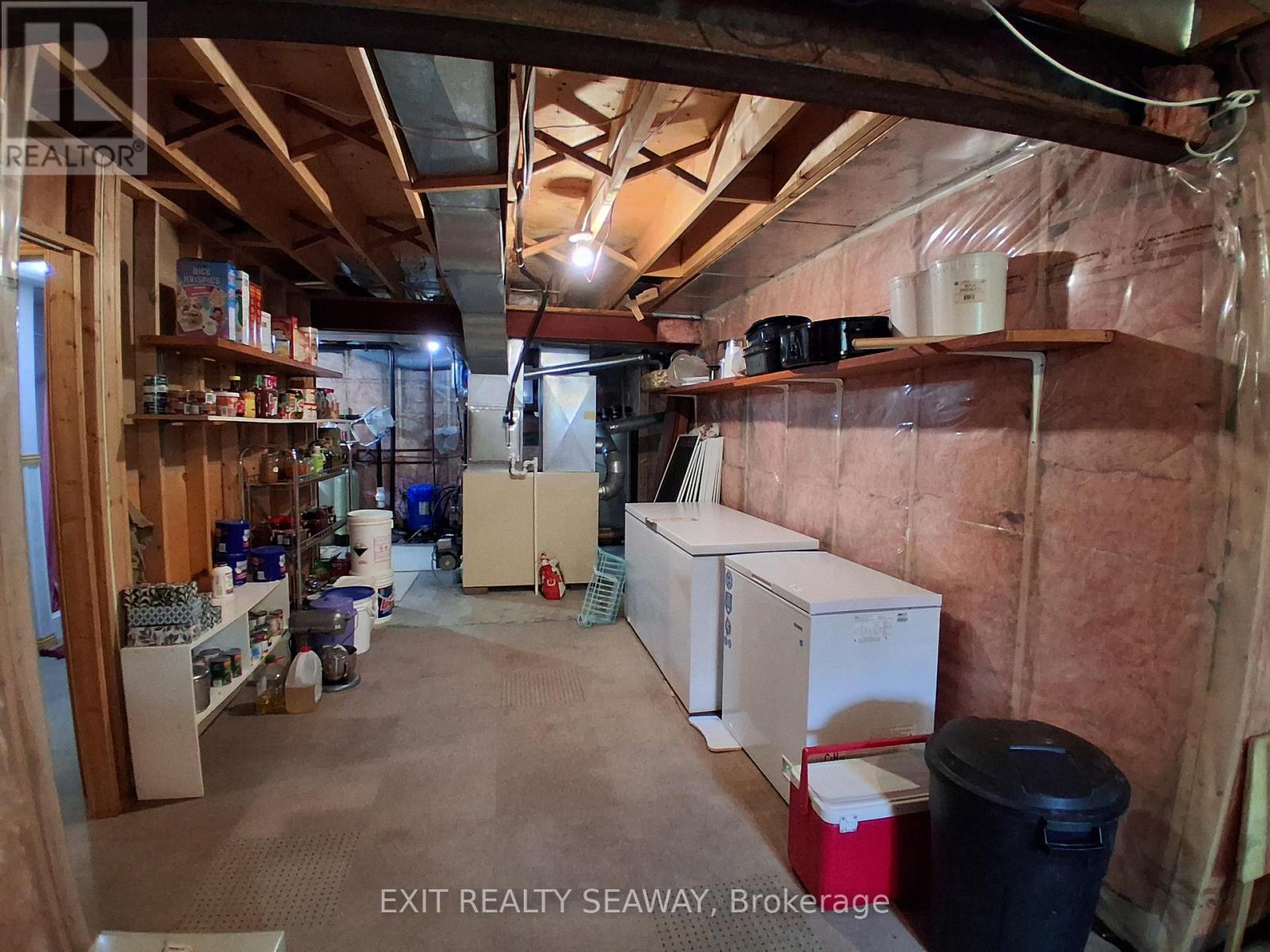 4557 CARMAN ROAD N - 18