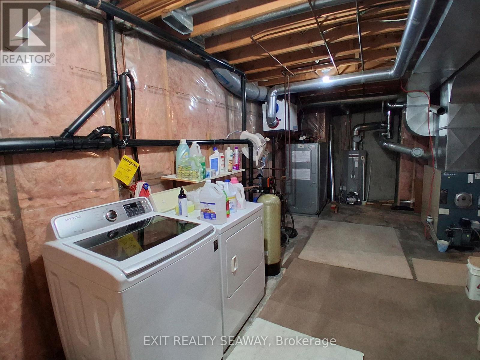 4557 CARMAN ROAD N - 19
