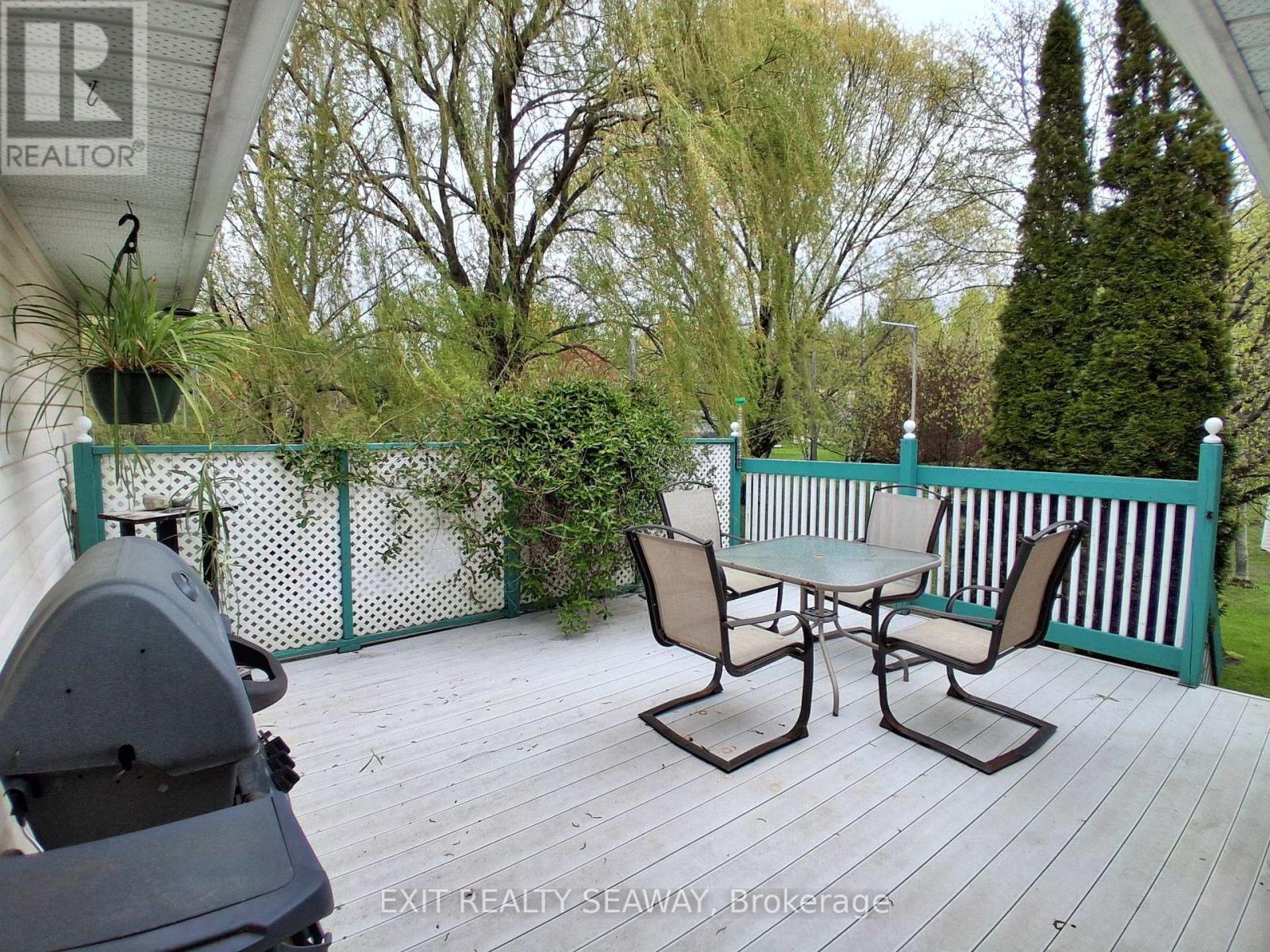 4557 CARMAN ROAD N - 24