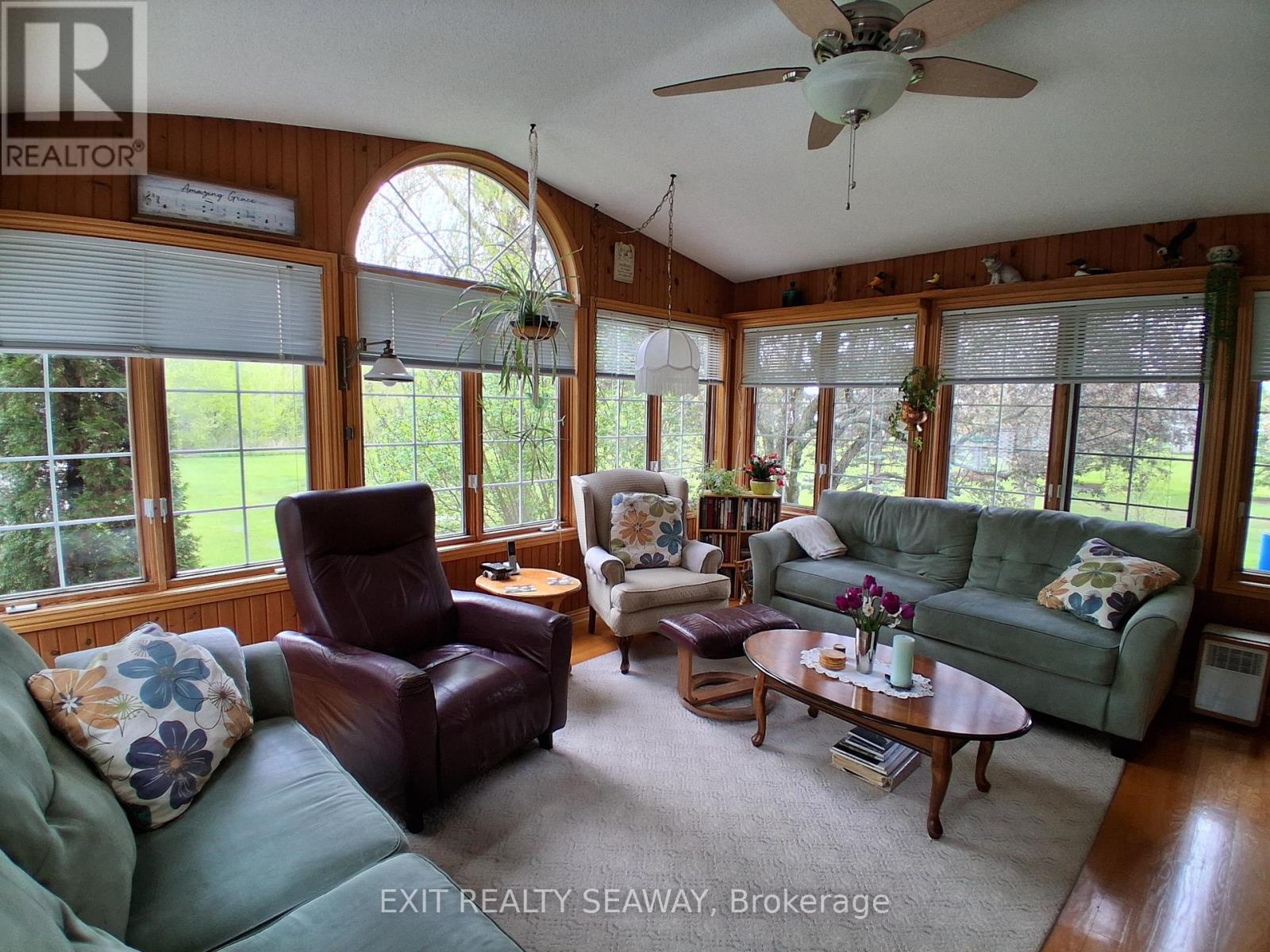 4557 CARMAN ROAD N - 10