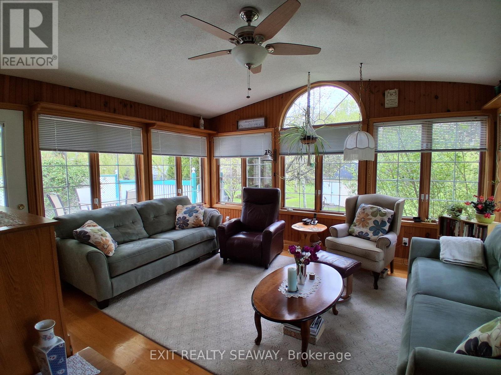 4557 CARMAN ROAD N - 11