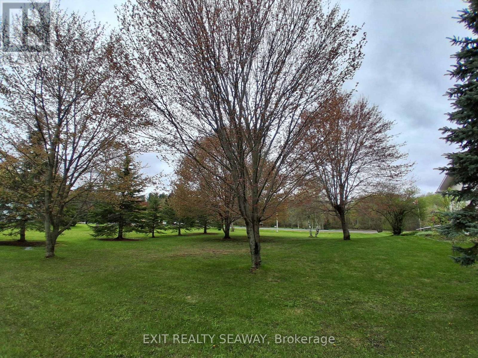 4557 CARMAN ROAD N - 22