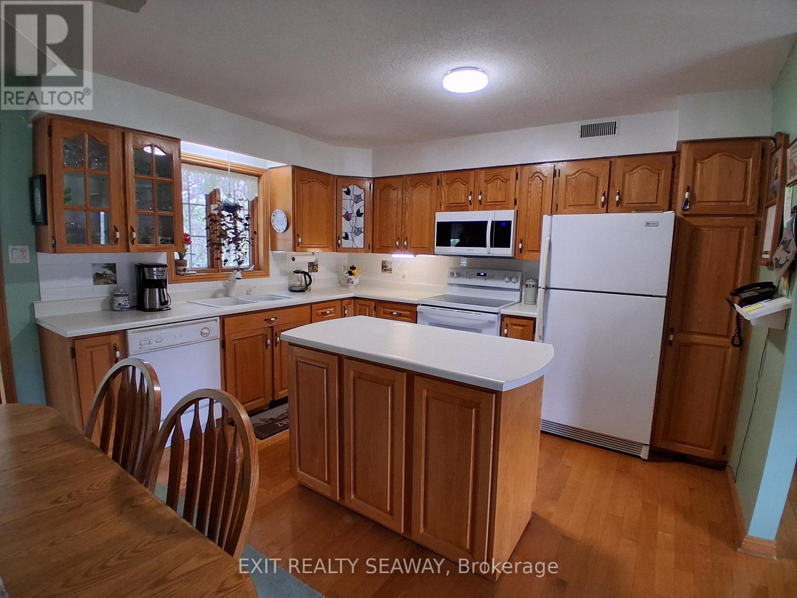 4557 CARMAN ROAD N - 6