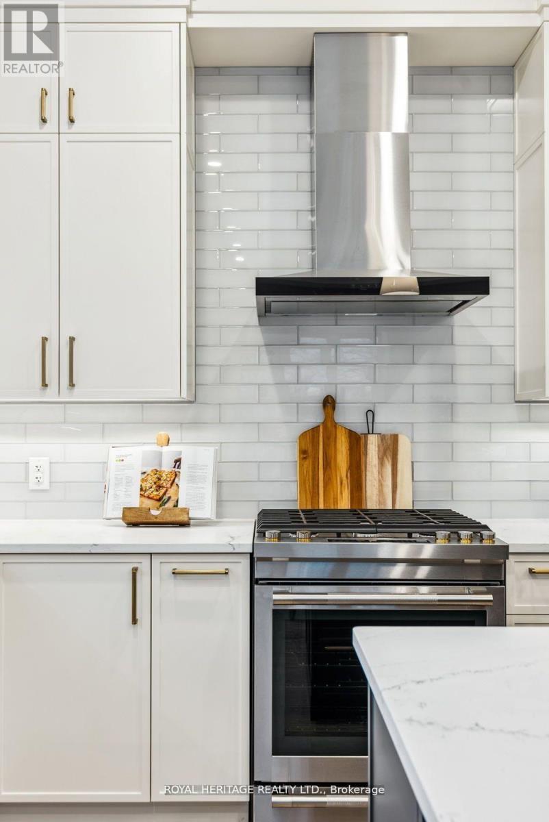 7 INVERLYNN WAY - 10