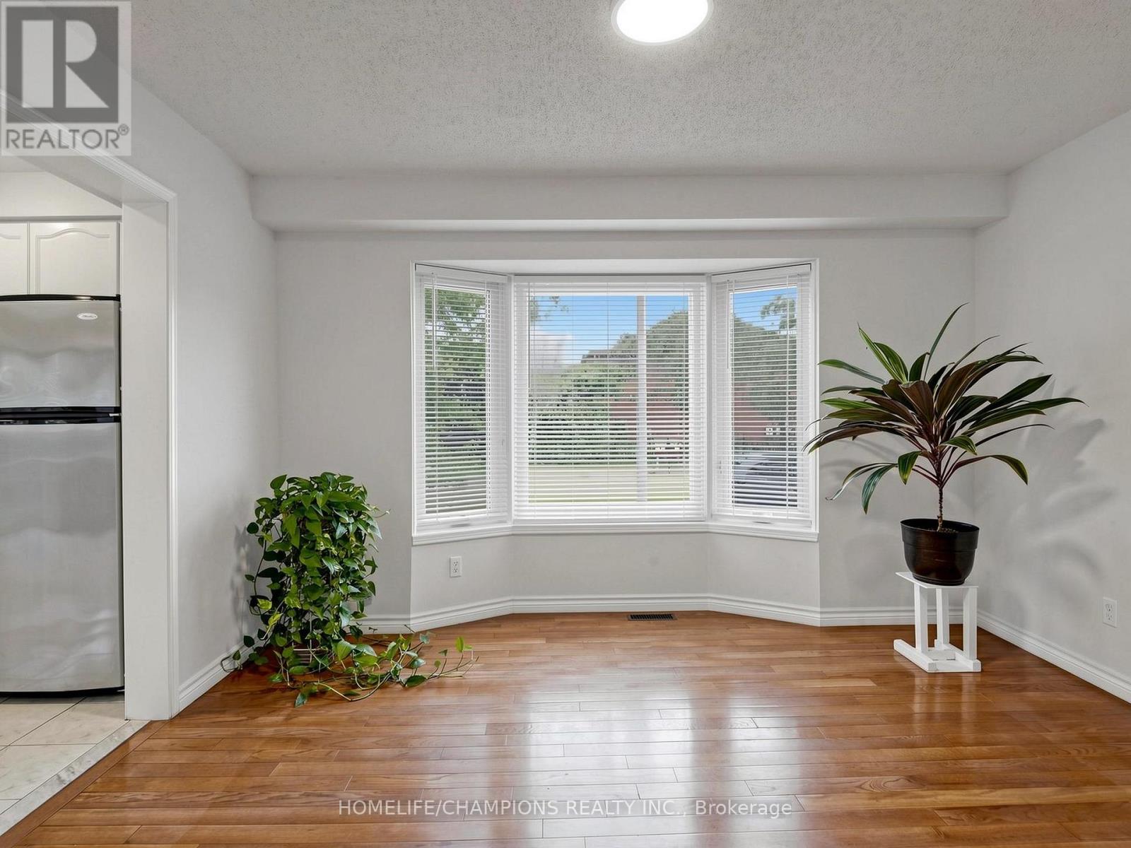 1622 SANDHURST CRESCENT - 13