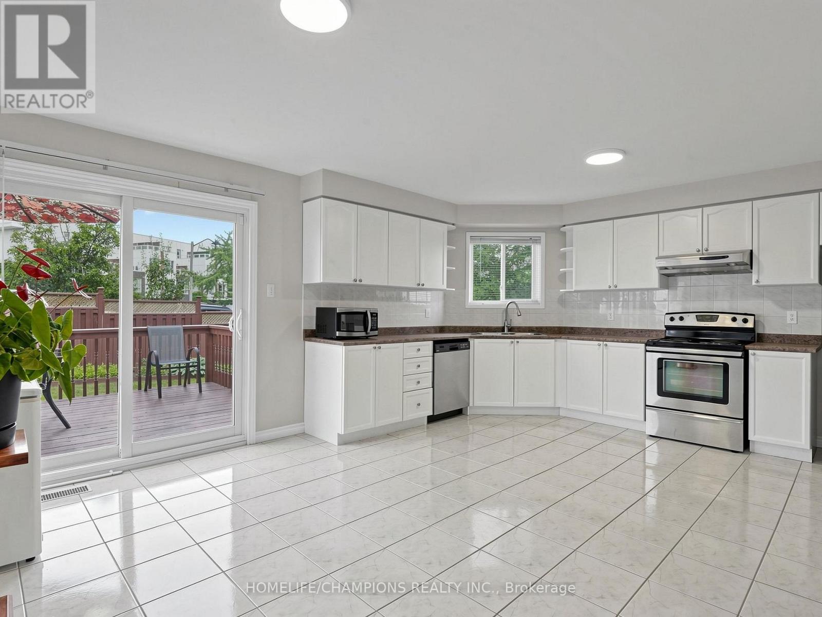 1622 SANDHURST CRESCENT - Image 17