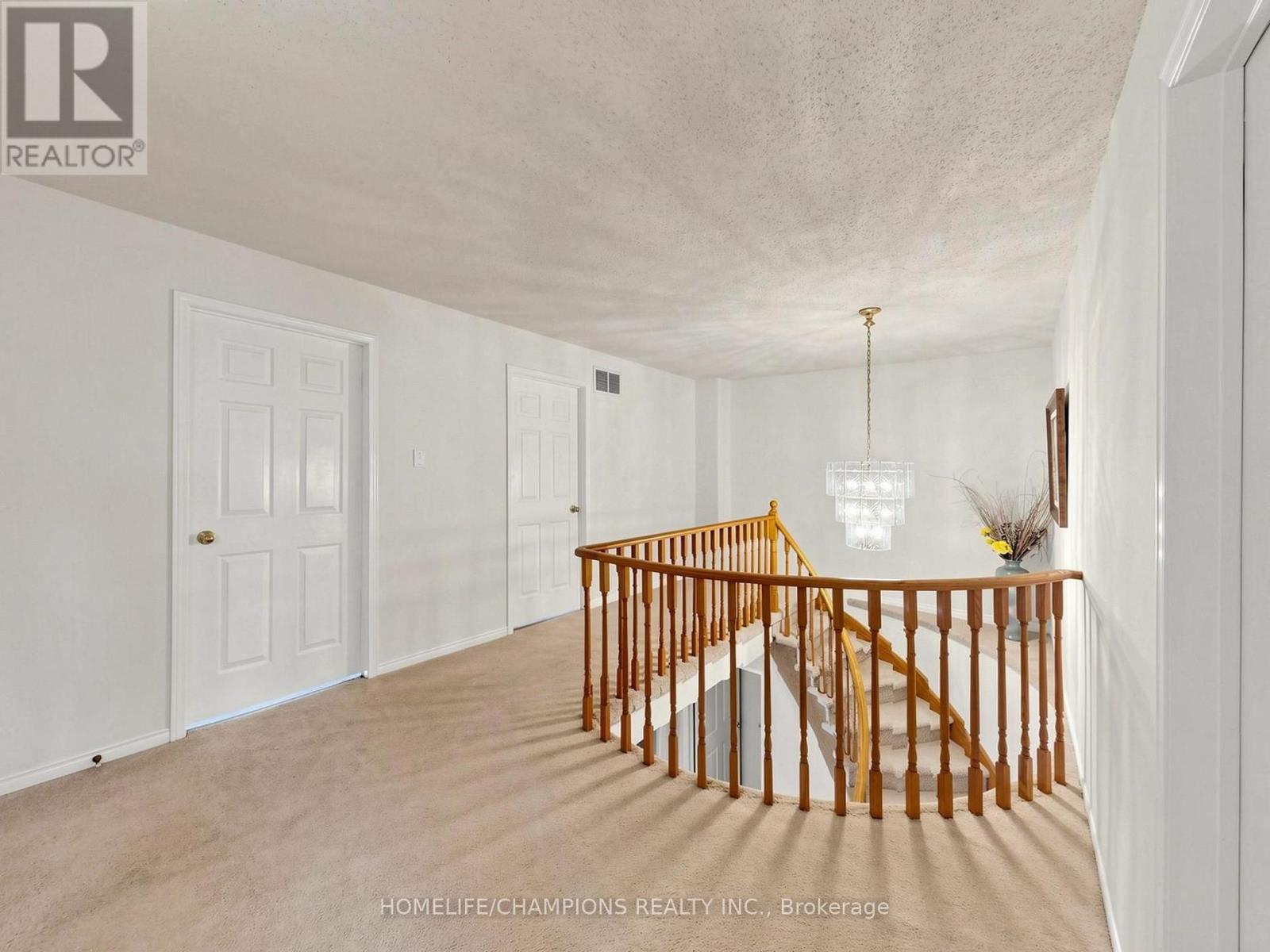1622 SANDHURST CRESCENT - 22