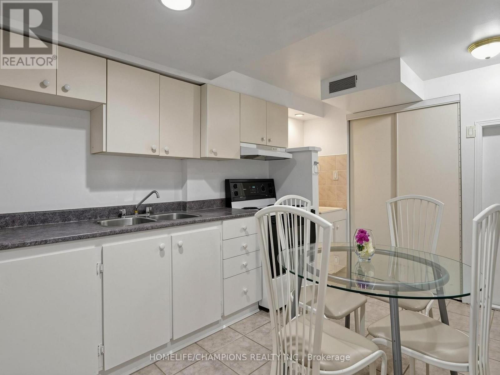1622 SANDHURST CRESCENT - Image 40