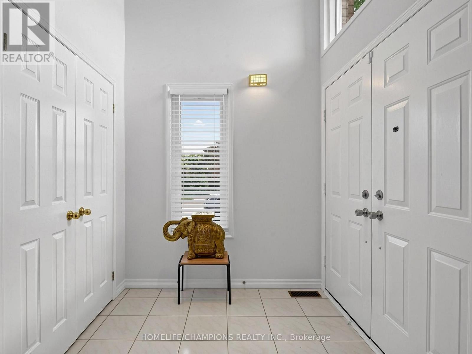 1622 SANDHURST CRESCENT - 6