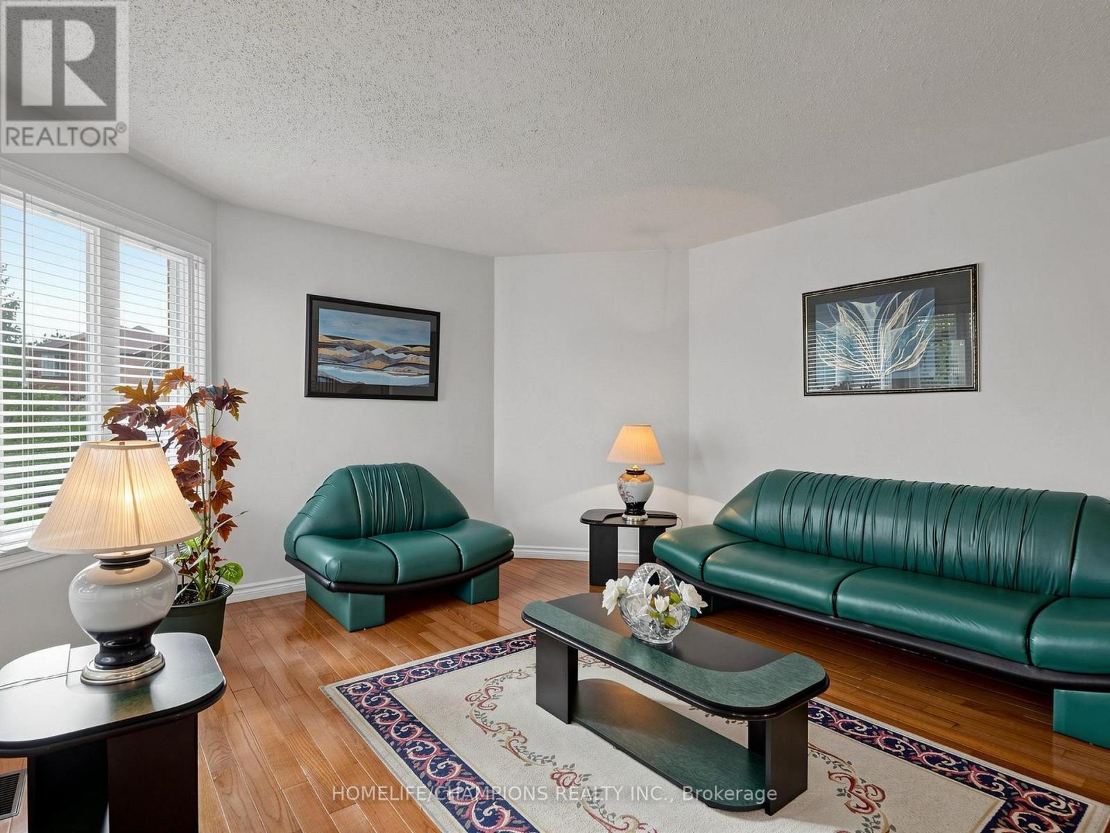 1622 SANDHURST CRESCENT - Image 9