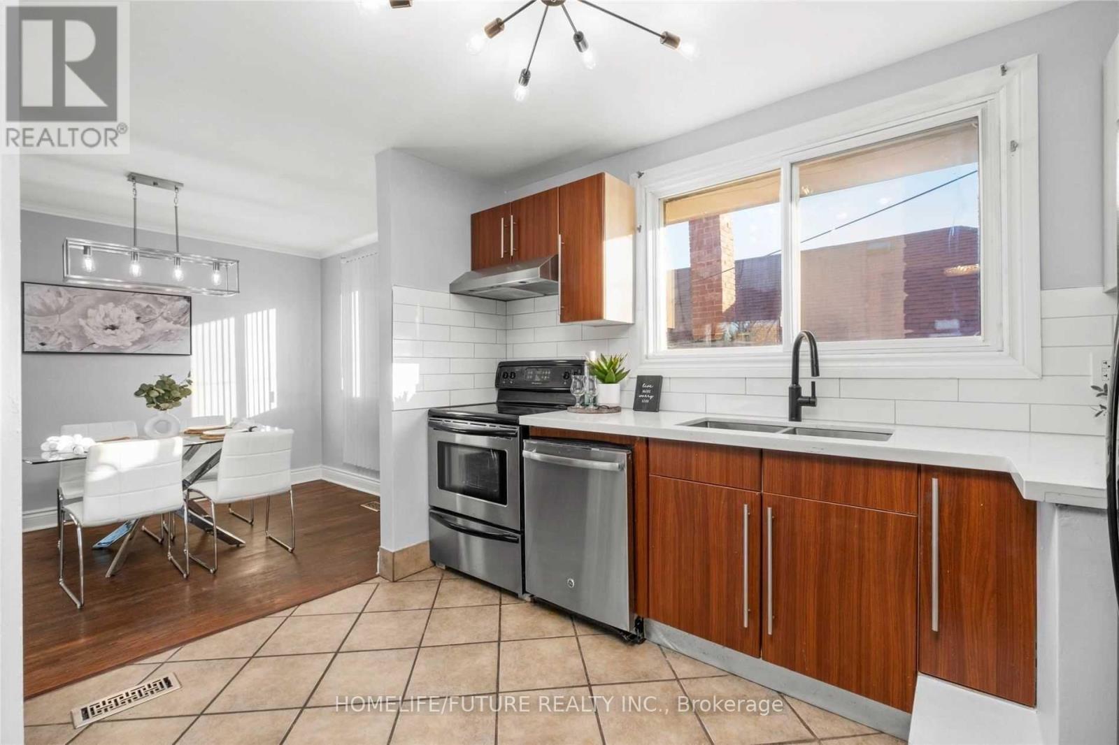 50 BENLIGHT CRESCENT - 17