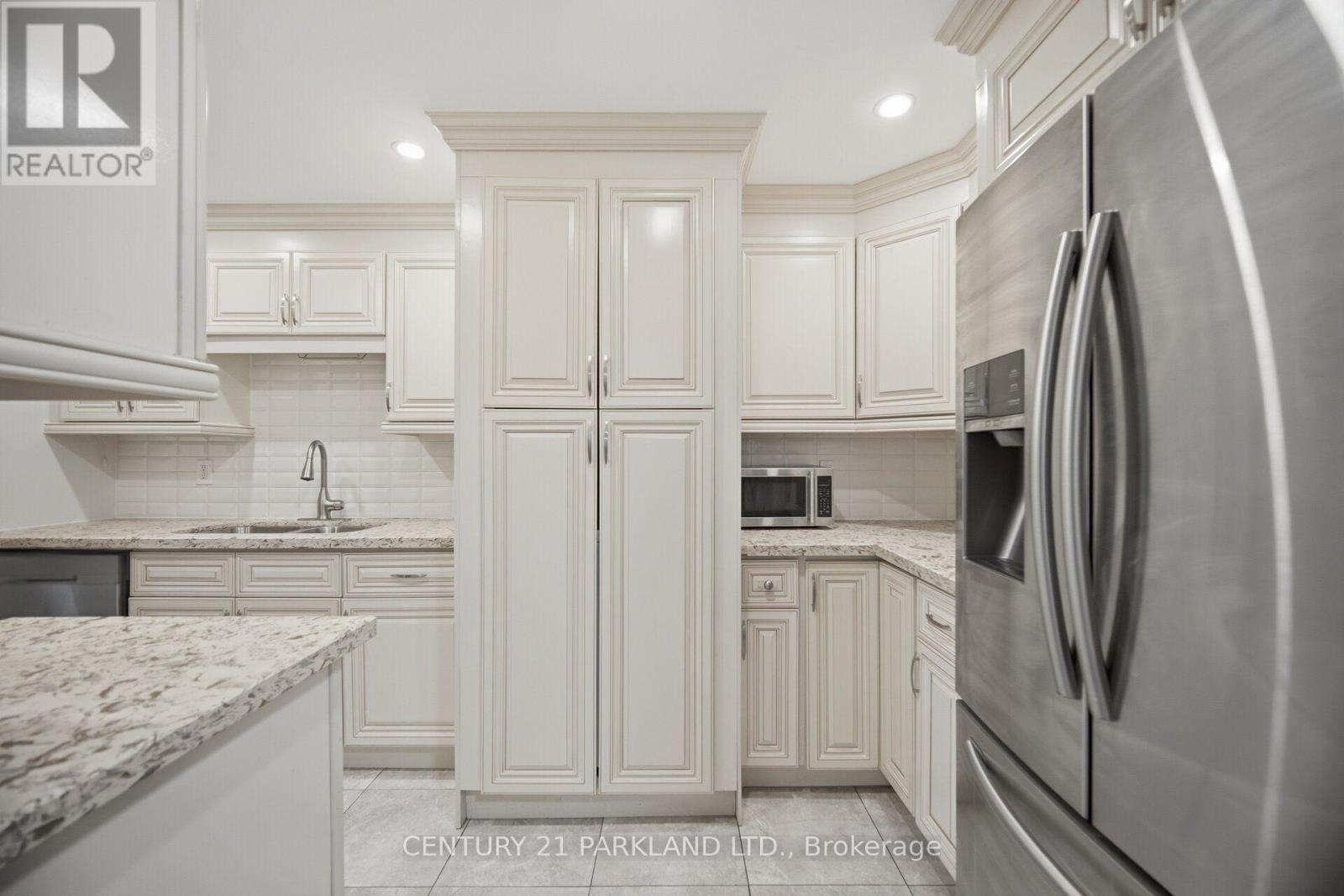 #203 2721 VICTORIA PK AVENUE - 14