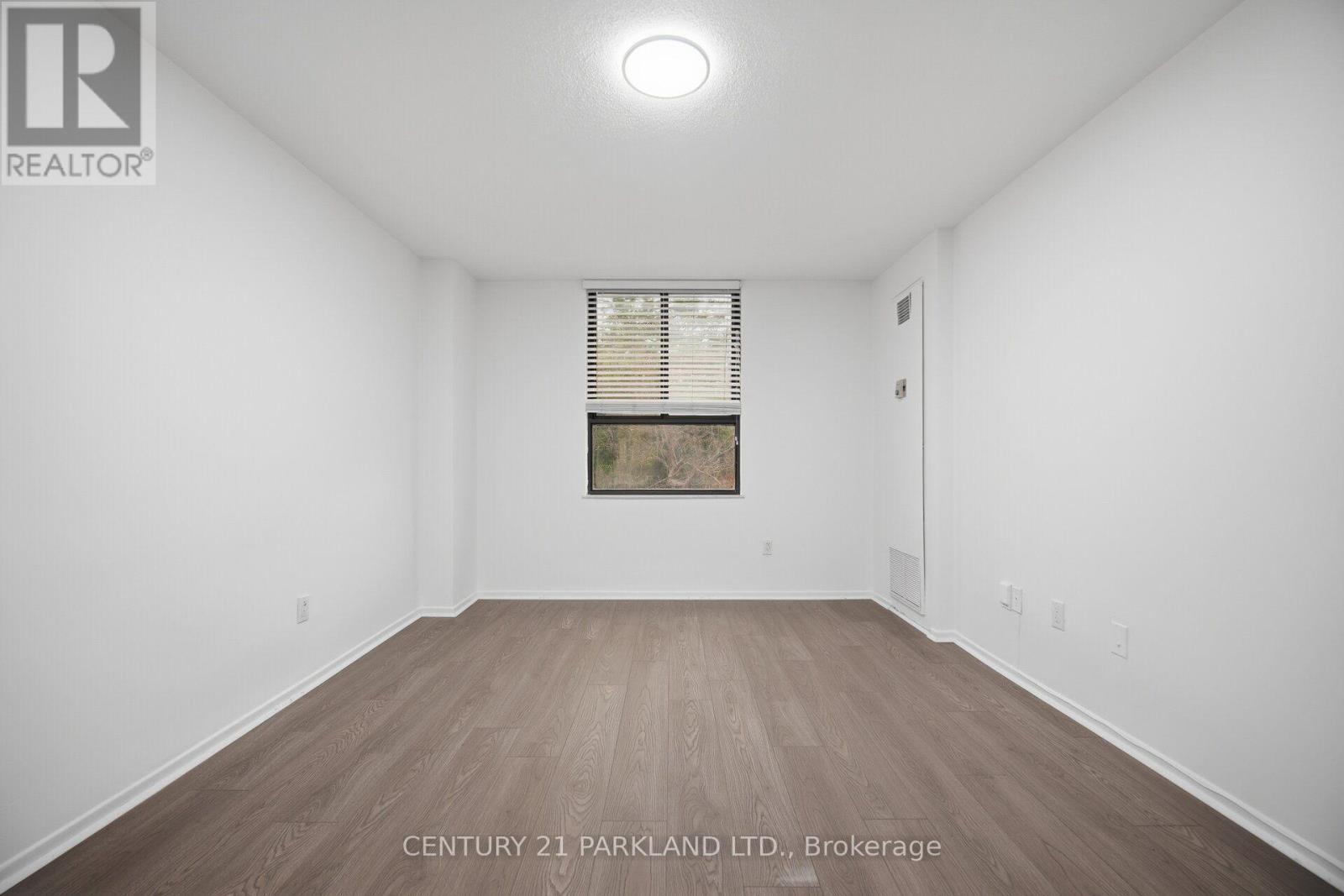 #203 2721 VICTORIA PK AVENUE - 19