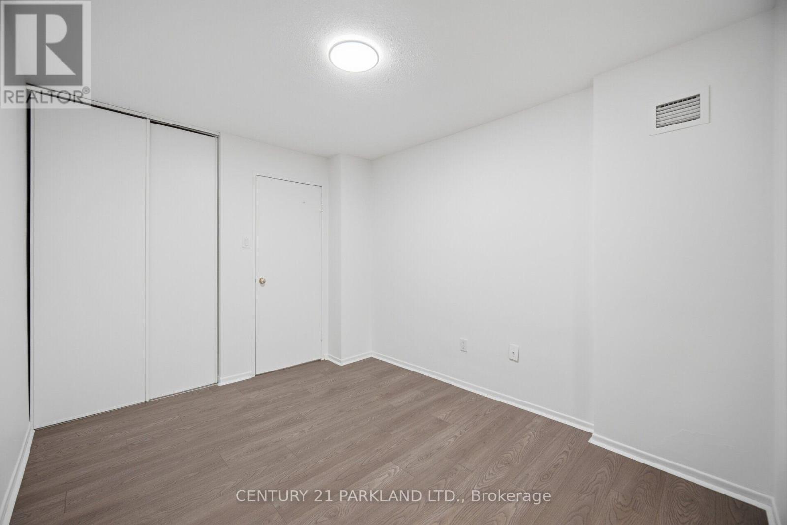 #203 2721 VICTORIA PK AVENUE - 24