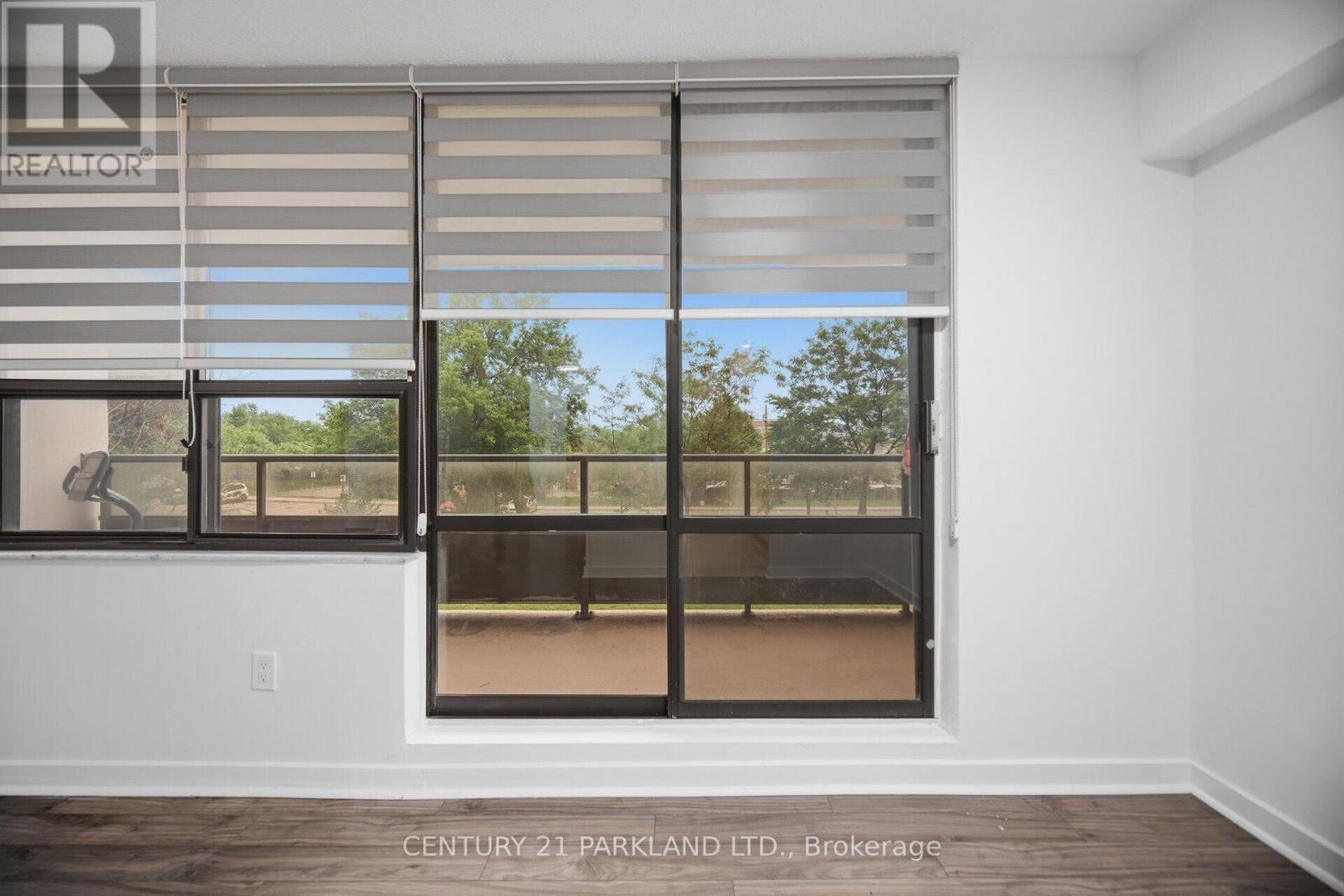 #203 2721 VICTORIA PK AVENUE - 28