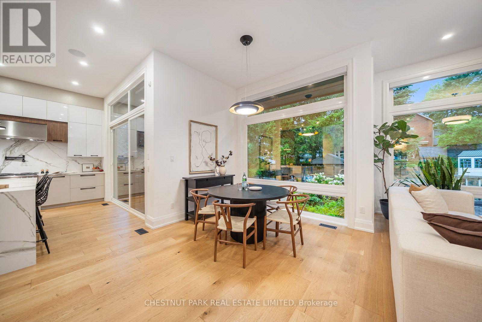 142 FALLINGBROOK ROAD - 16