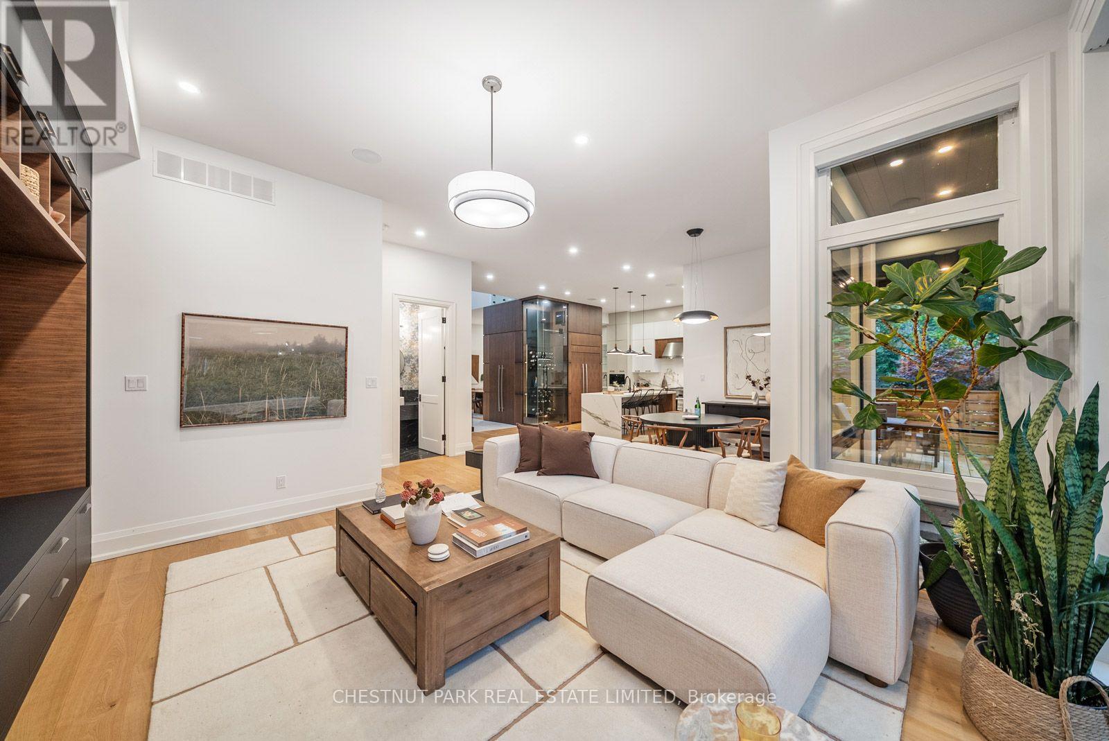 142 FALLINGBROOK ROAD - 18