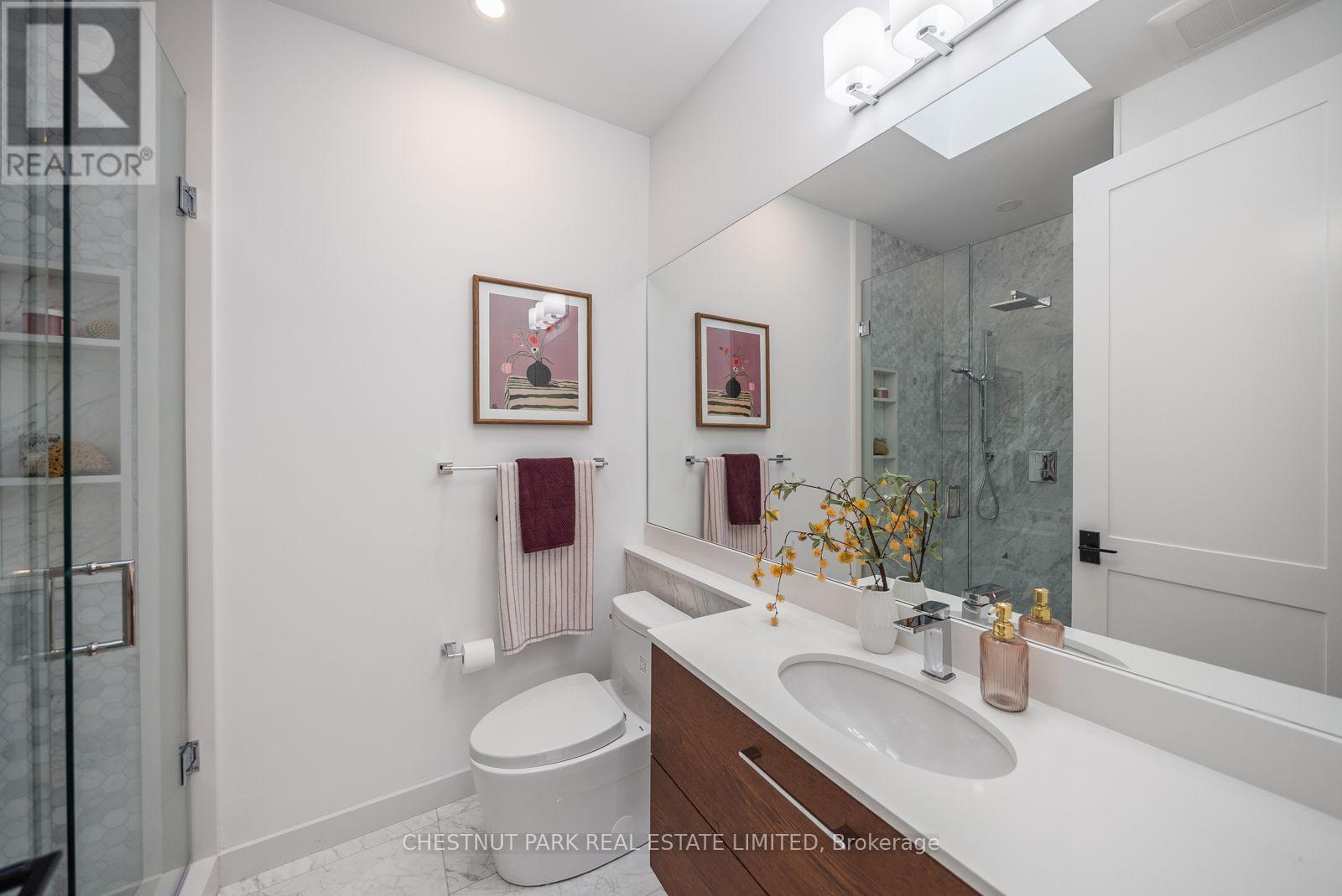 142 FALLINGBROOK ROAD - 30