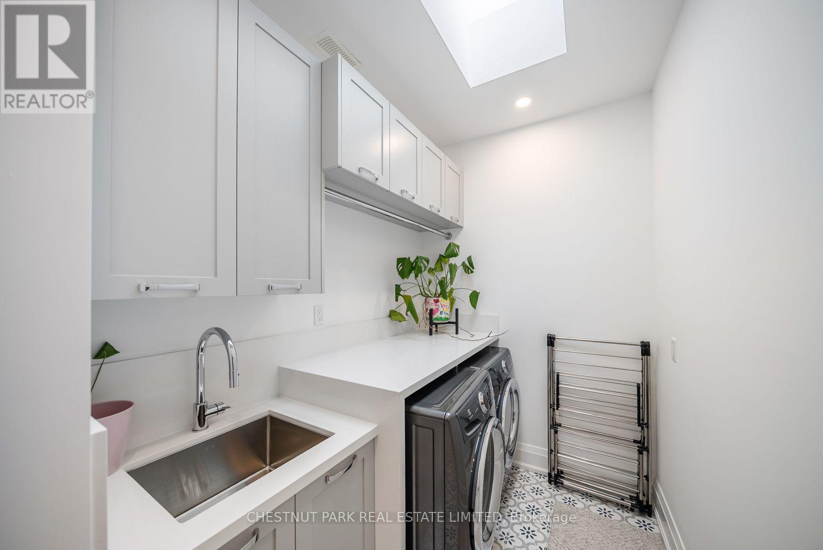 142 FALLINGBROOK ROAD - 33
