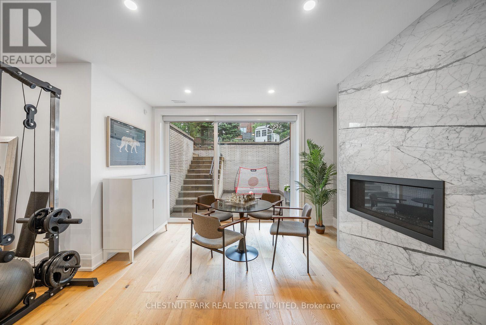 142 FALLINGBROOK ROAD - 39