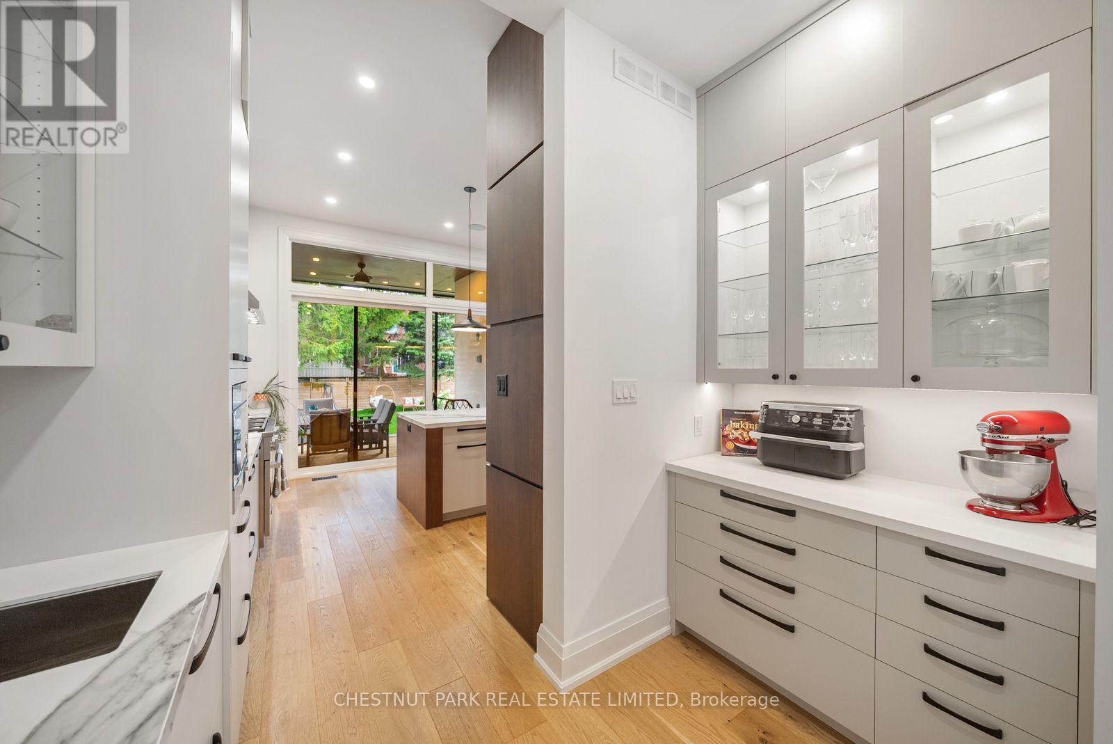 142 FALLINGBROOK ROAD - 7